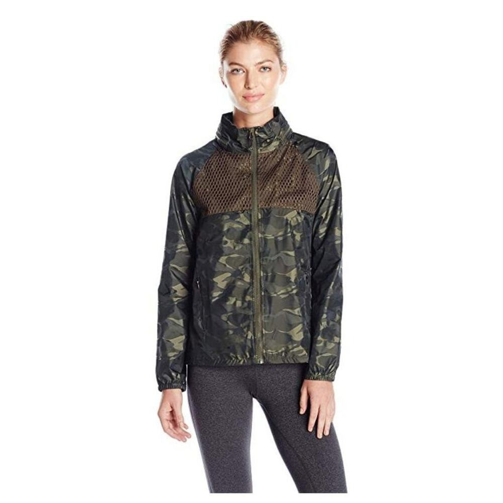 NWT SHAPE activewear Women's Fashion Glamper Wind Jacket Green Camo Medium